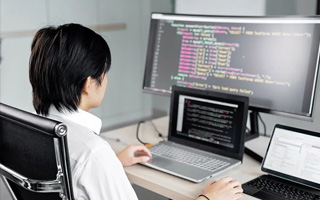 广元 api php源码,下载的php源码怎么运行呢？